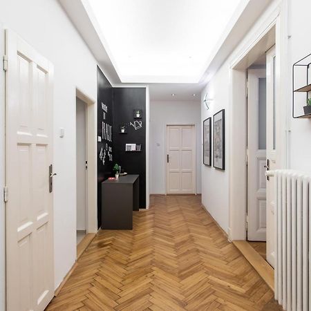 Spacious Apartments Near The River Praga Zewnętrze zdjęcie
