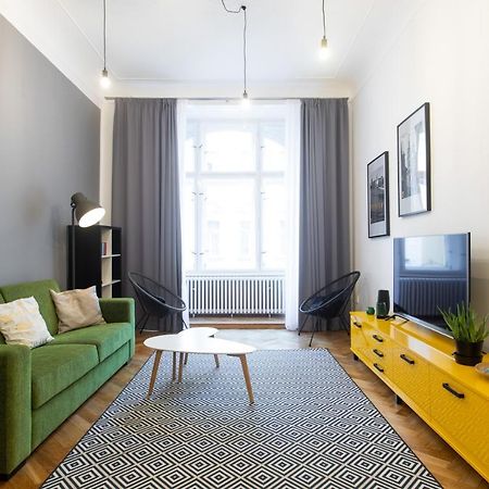 Spacious Apartments Near The River Praga Zewnętrze zdjęcie