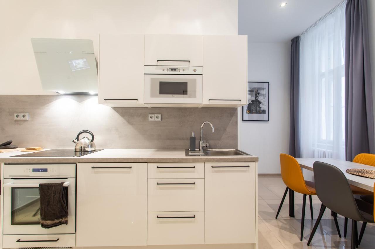 Spacious Apartments Near The River Praga Zewnętrze zdjęcie