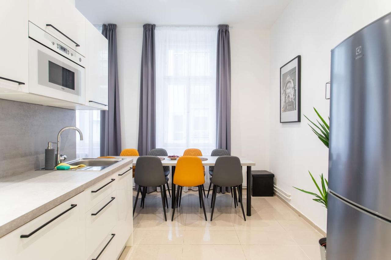 Spacious Apartments Near The River Praga Zewnętrze zdjęcie