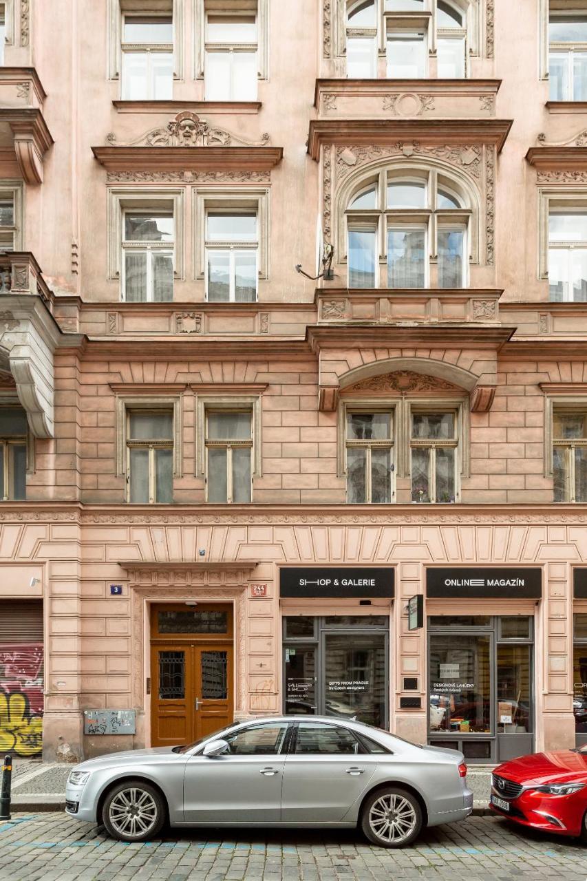 Spacious Apartments Near The River Praga Zewnętrze zdjęcie